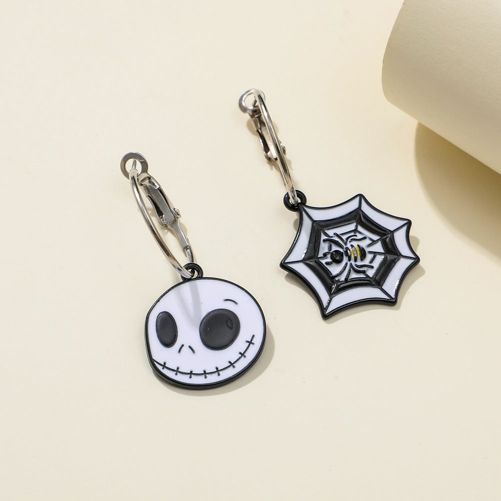 Dark Charm — Gothic Skull Pendant Necklace