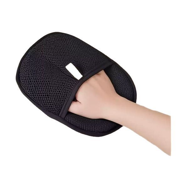 The Fur Whisperer — Silicone Pet Grooming & De-she